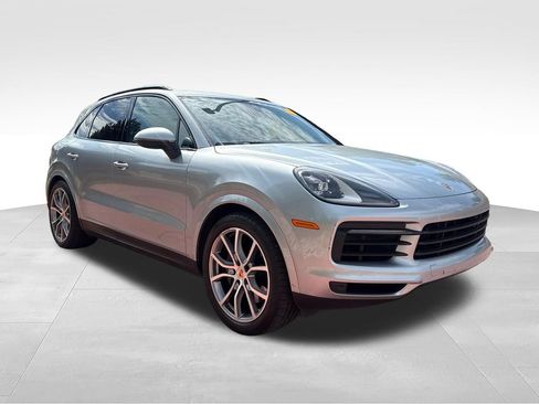 Used 2023 Porsche Cayenne S AWD/4WD image 1