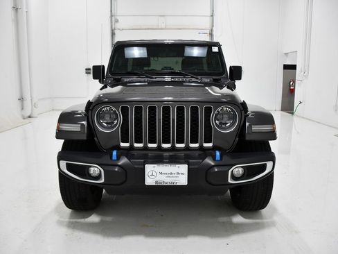 Used 2023 Jeep Wrangler Unlimited Sahara w/ Cold Weather Group AWD/4WD image 2