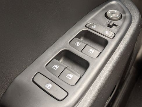 New 2025 Hyundai Venue Limited image 22