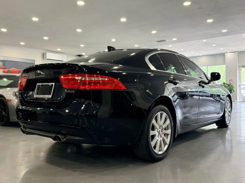 Used 2019 Jaguar XE RWD image 6