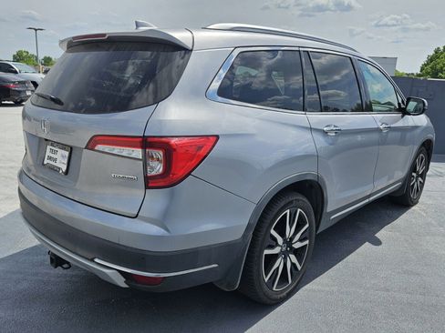 Used 2019 Honda Pilot Touring image 3