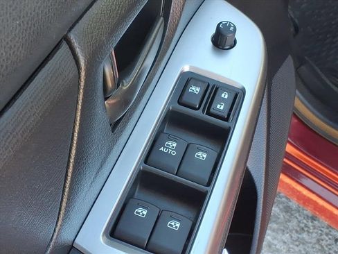 Used 2016 Subaru Impreza 2.0i image 12