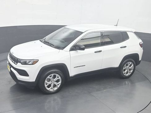 Used 2024 Jeep Compass Sport AWD/4WD image 21