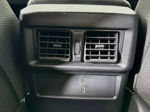 Certified 2025 Toyota 4Runner SR5 AWD/4WD image 25