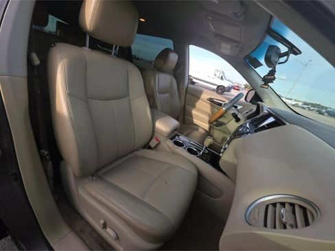 Used 2014 Nissan Pathfinder SL w/ Trailer Tow Package image 7