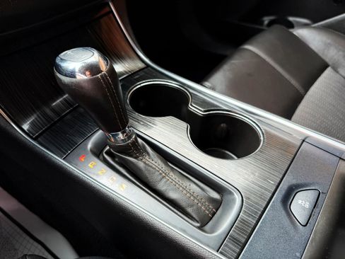 Used 2017 Chevrolet Impala LT image 21