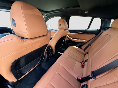 Used 2025 BMW X4 xDrive30i image 27