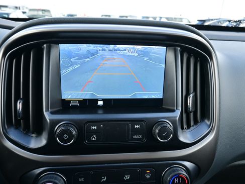 Used 2022 Chevrolet Colorado Z71 w/ Trail Boss Package image 28