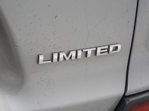 Certified 2019 Jeep Cherokee Limited w/ Trailer Tow Group image 18