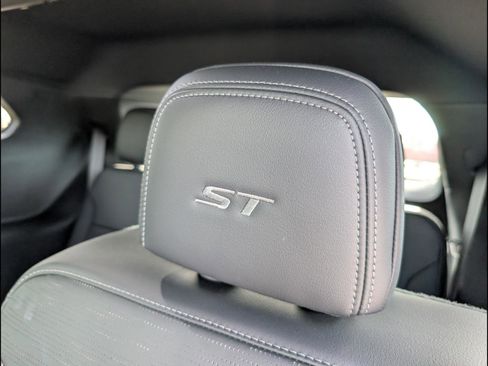 Used 2026 Buick Enclave Sport Touring w/ Power Package FWD image 24