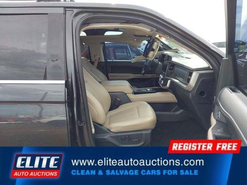 Used 2022 Ford Expedition XLT image 10