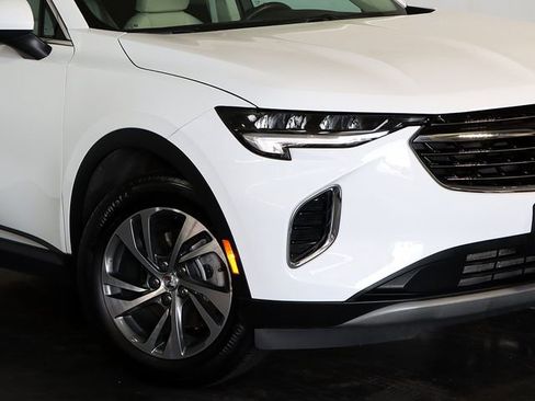 Used 2023 Buick Envision Essence image 8