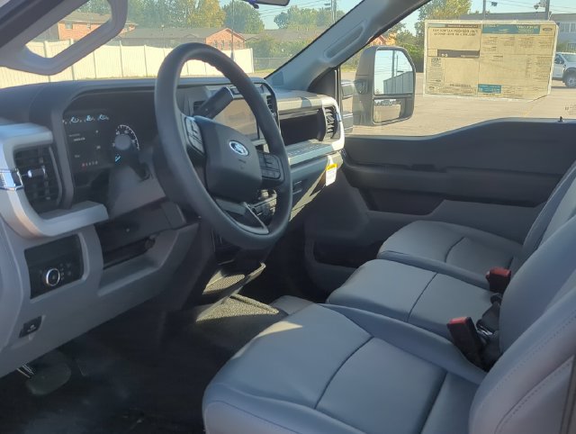 New 2026 Ford F550 4x4 Regular Cab Super Duty image 13