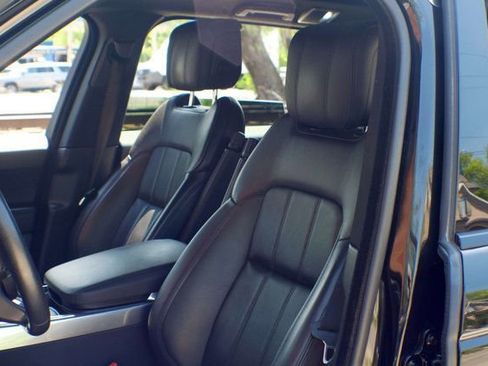 Used 2018 Land Rover Range Rover Sport HSE image 20