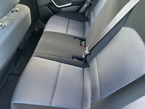 Used 2025 Kia Soul LX w/ LX Technology Package image 23