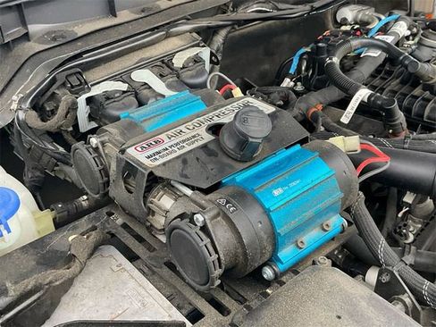 Used 2022 Ford Bronco Badlands image 16