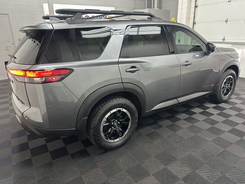 Used 2025 Nissan Pathfinder Rock Creek image 11