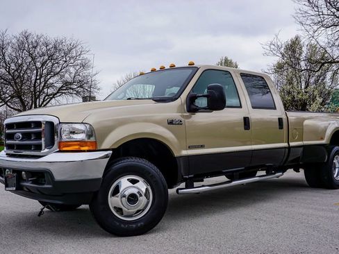 Used 2001 Ford F350 4x4 Crew Cab DRW Super Duty image 1