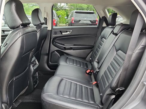 Used 2024 Ford Edge SEL w/ Convenience Package AWD/4WD image 10