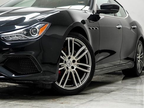Used 2022 Maserati Ghibli Modena image 3