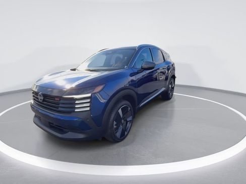 New 2025 Nissan Kicks SR AWD/4WD image 4