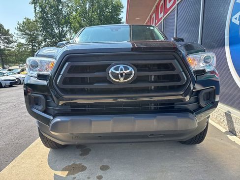 Used 2023 Toyota Tacoma SR image 7