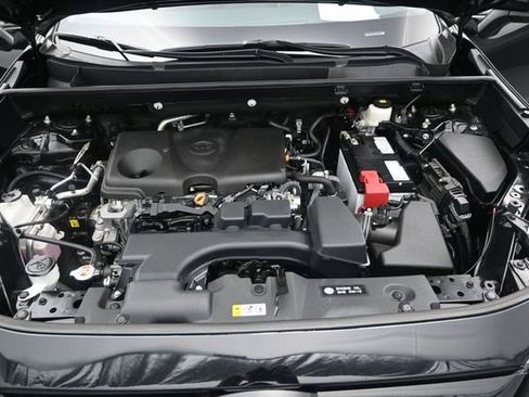 Used 2024 Toyota RAV4 XLE w/ Convenience Package FWD image 20