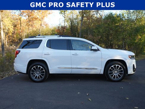 Used 2023 GMC Acadia Denali image 9