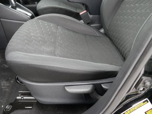 Certified 2021 Nissan Kicks S image 20