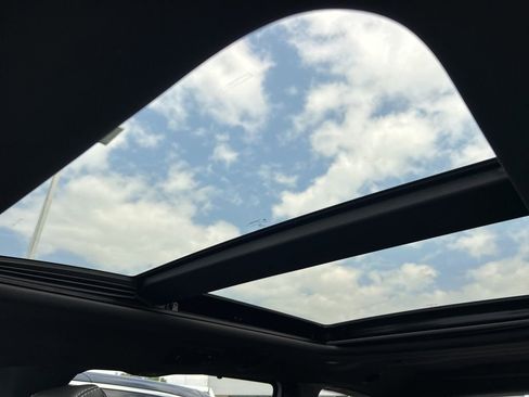 New 2026 Chrysler Pacifica Limited w/ S Appearance Package image 48