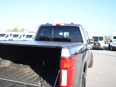 Used 2022 Ford F250 Lariat w/ Lariat Ultimate Package image 8