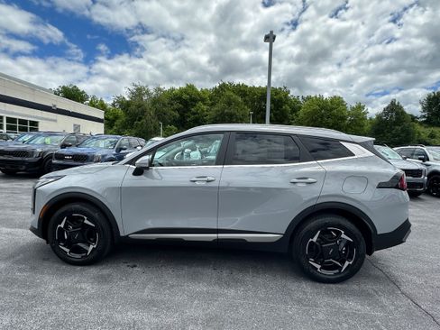 New 2026 Kia Sportage EX AWD/4WD image 8