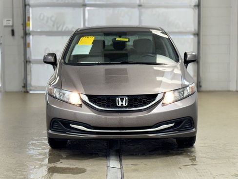 Used 2013 Honda Civic LX image 2