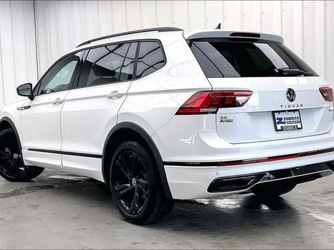 Used 2023 Volkswagen Tiguan SE R-Line AWD/4WD image 11