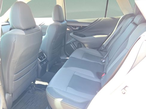 Used 2025 Subaru Outback Onyx Edition XT w/ Popular Package #2 image 29