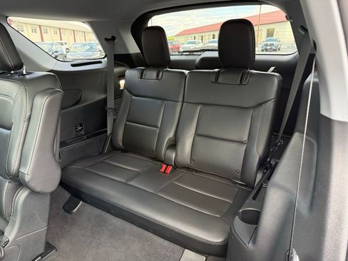 Certified 2023 Ford Explorer XLT w/ Equipment Group 202A AWD/4WD image 21