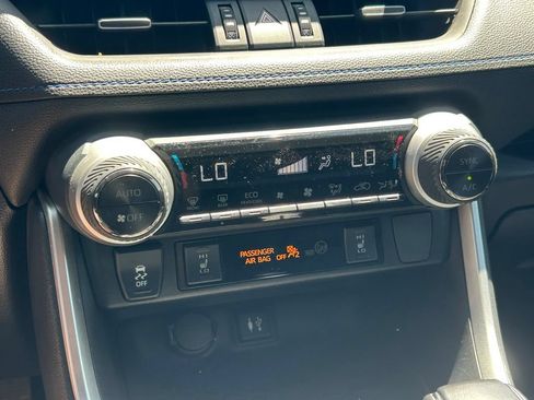 Used 2019 Toyota RAV4 XSE w/ XSE Weather Package AWD/4WD image 31