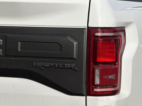 Used 2018 Ford F150 Raptor w/ Equipment Group 802A Luxury image 27