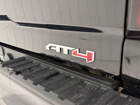 Used 2023 GMC Sierra 2500 AT4 w/ AT4 Preferred Package image 24