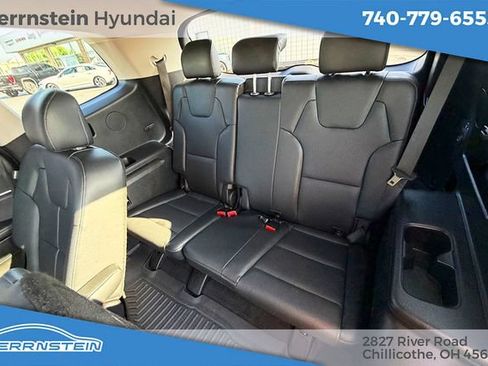Used 2024 Kia Telluride EX w/ EX Captain's Chair Package AWD/4WD image 23