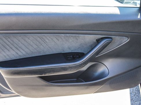 Used 2018 Tesla Model 3 Mid Range image 20