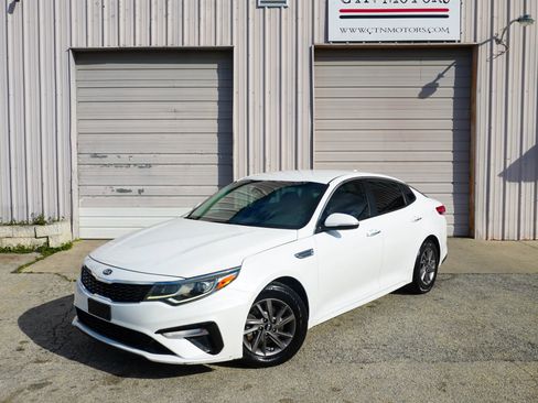 Used 2020 Kia Optima LX image 1
