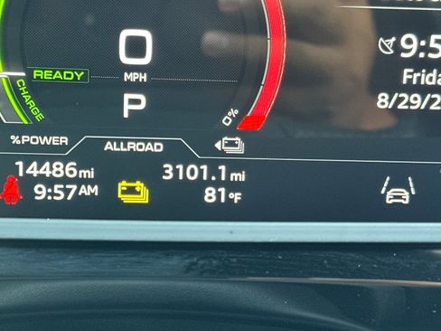 Used 2024 Audi Q8 e-tron Premium image 34