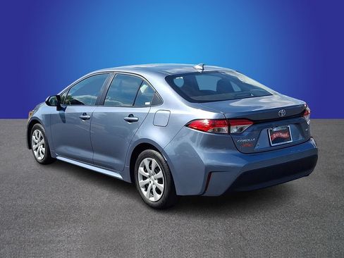 Used 2025 Toyota Corolla LE FWD image 6