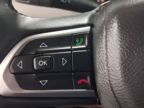 Used 2025 Jeep Compass Limited AWD/4WD image 33