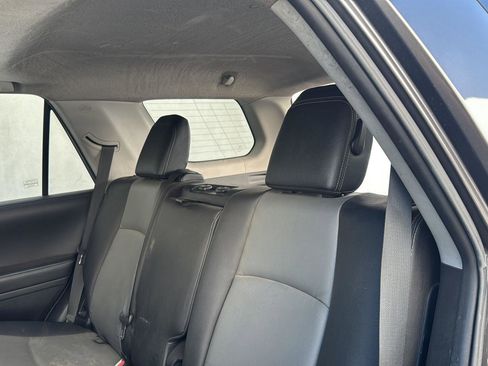 Used 2022 Toyota 4Runner SR5 Premium w/ Moonroof Package AWD/4WD image 18