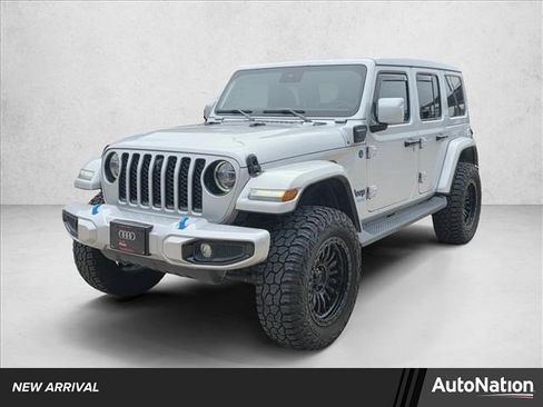 Used 2022 Jeep Wrangler Unlimited Sahara AWD/4WD image 1