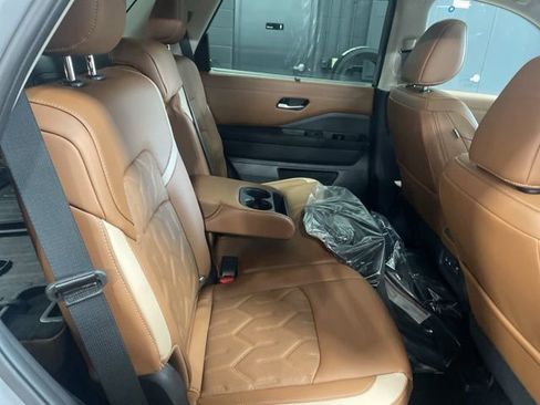 New 2026 Nissan Pathfinder Platinum w/ Cargo Package AWD/4WD image 29