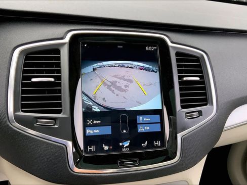 Used 2021 Volvo XC90 T5 Momentum w/ Climate Package image 27