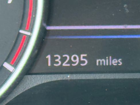 Certified 2024 Nissan Sentra SR image 17